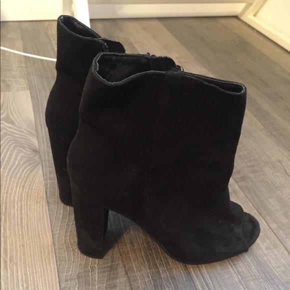 Open Toed Heels - Picture 2 of 2